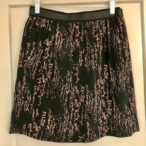 NWT Gap Skirt Size 0 Black w/Gold/Bronze pattern